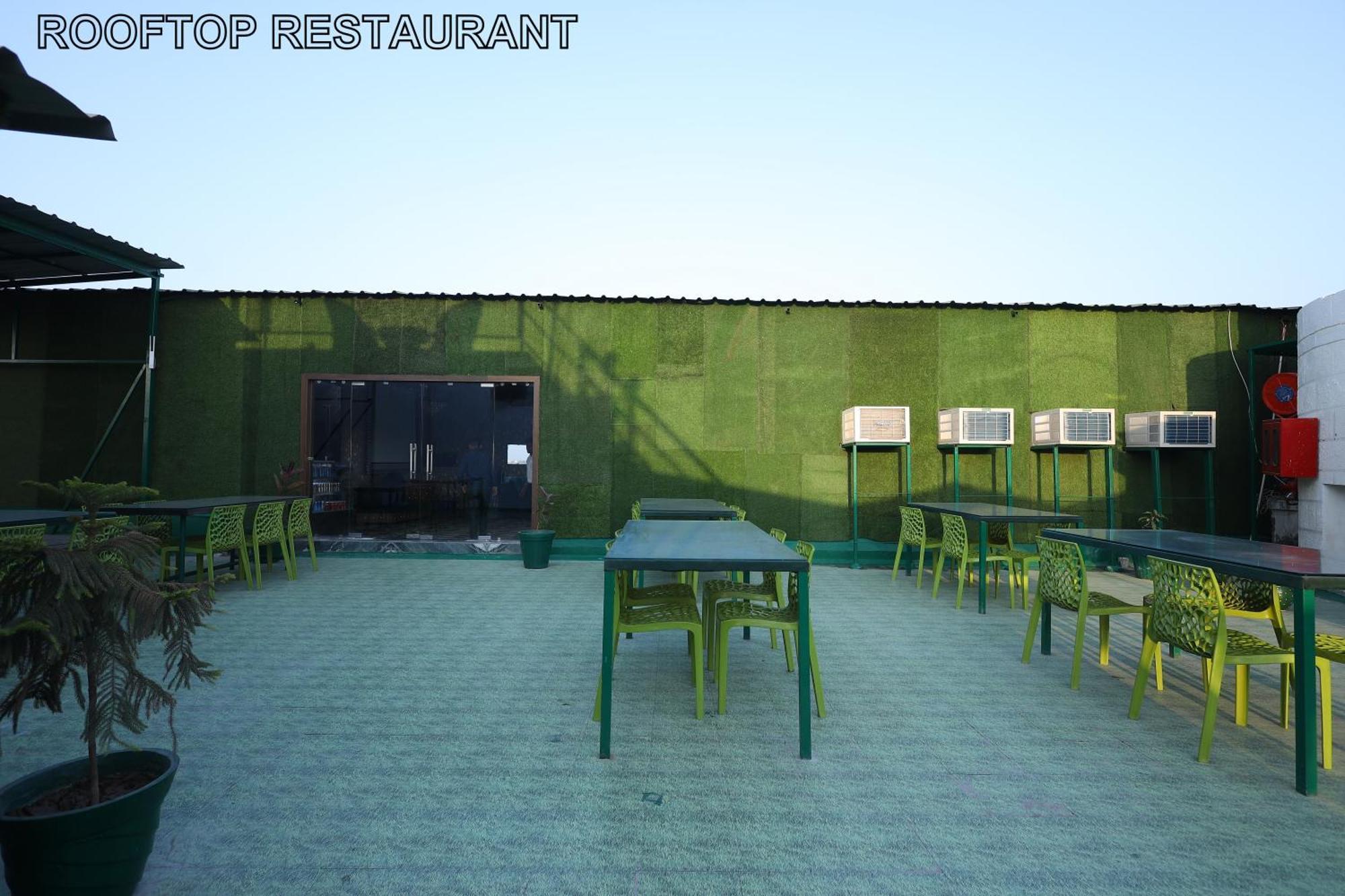 Tulsi Garden- Near Prem Mandir Вриндавана Экстерьер фото